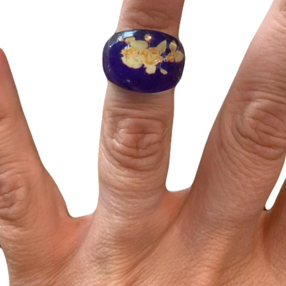 LOT of resin kids‎ rings